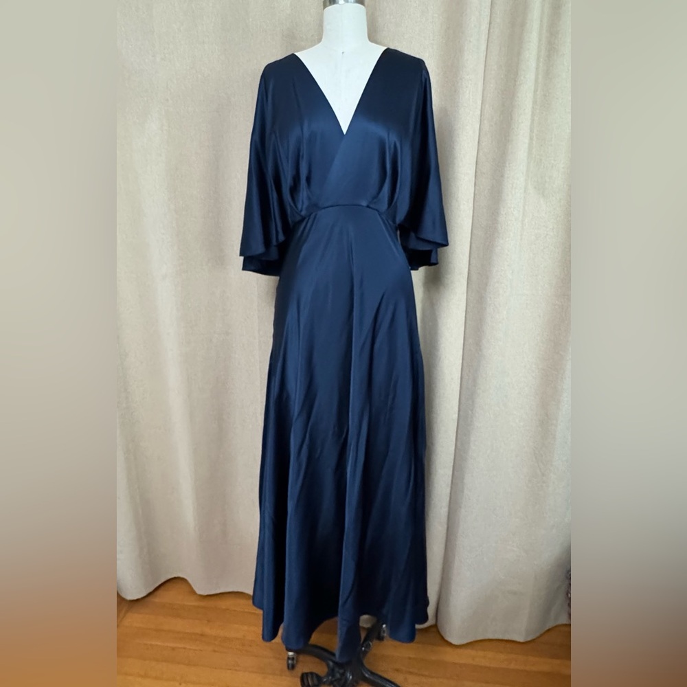 NWT Banana republic long 100% silk dress